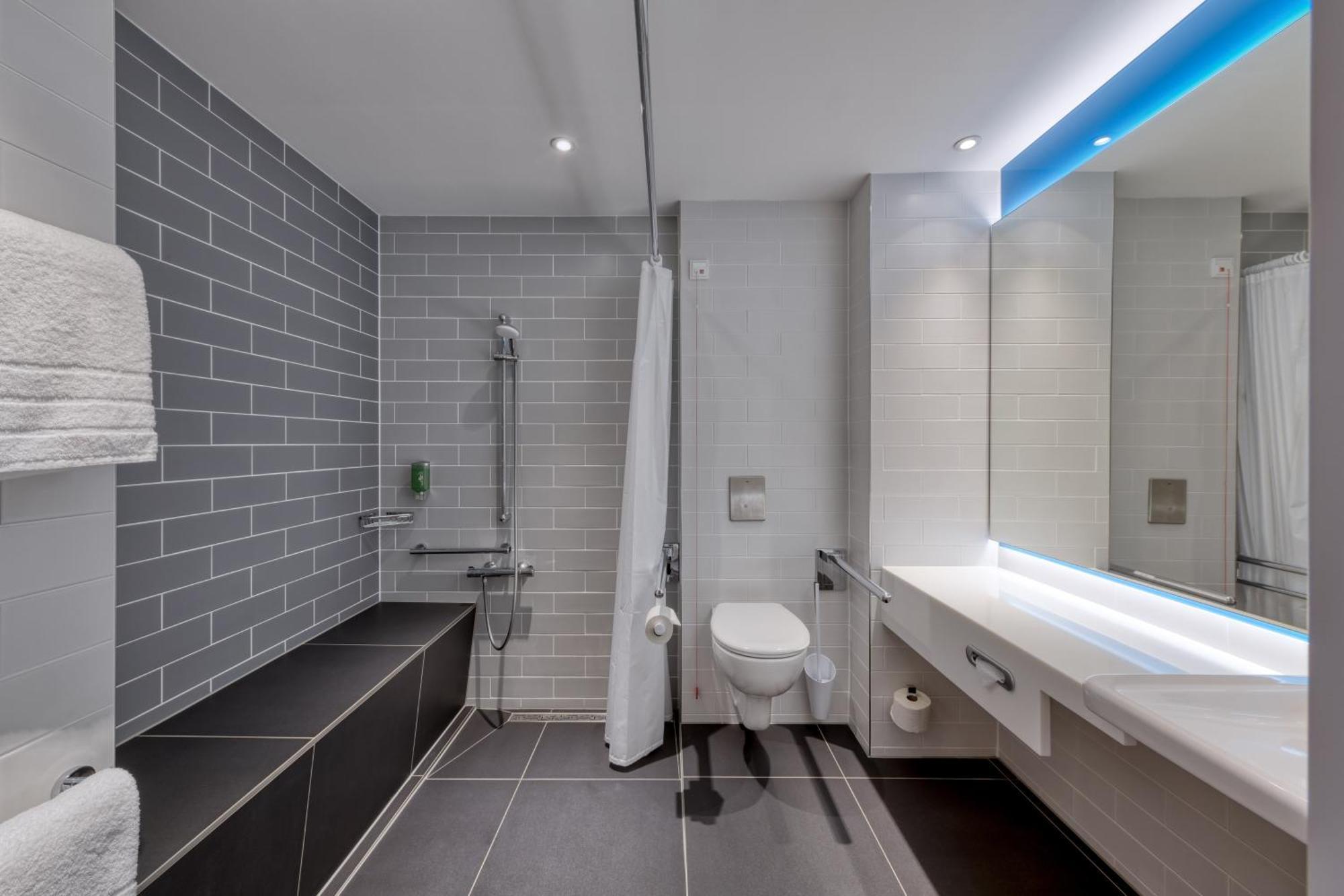 Holiday Inn Express Goettingen By Ihg Dış mekan fotoğraf